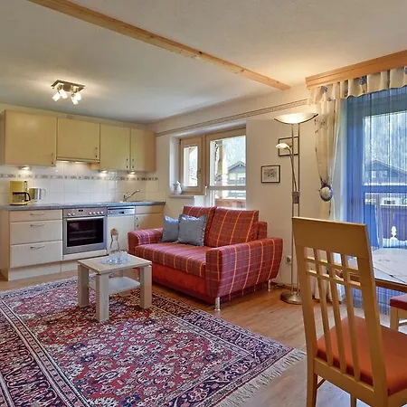 Stefan Kroell Apartman